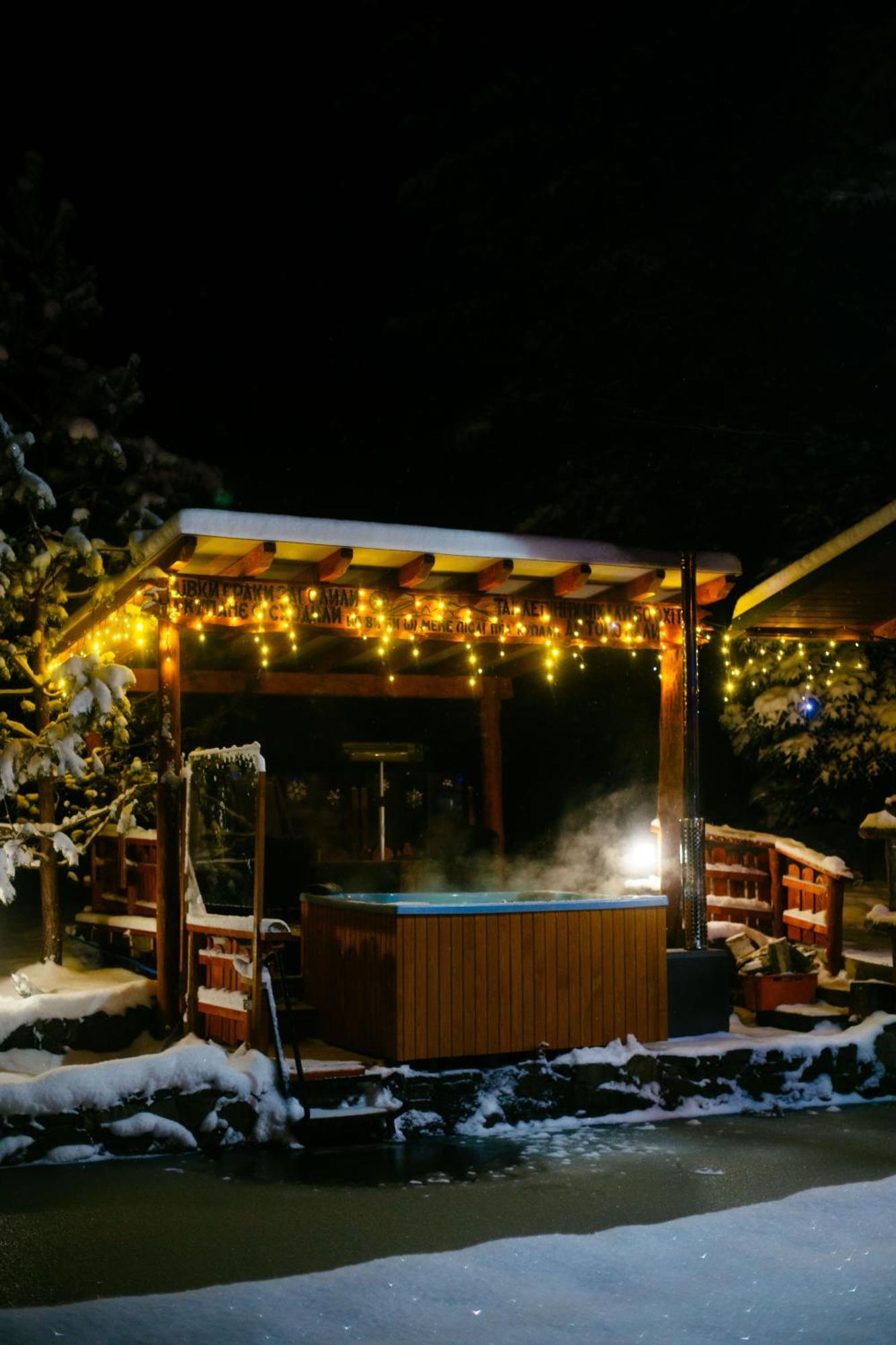 Villa Хутір Стаєчне Bagna Esterno foto